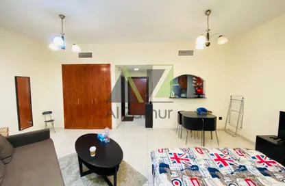 Apartment - Studio - 1 Bathroom for rent in University View - Dubai Silicon Oasis - Dubai