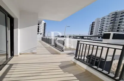 Apartment - 2 Bedrooms - 2 Bathrooms for rent in Waters Edge - Yas Island - Abu Dhabi