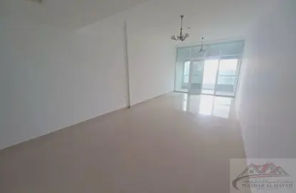 Apartment - 3 Bedrooms - 3 Bathrooms for rent in Rasheed Tower 3 - Al Taawun - Sharjah