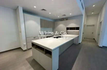 Apartment - 3 Bedrooms - 3 Bathrooms for sale in Kensington Waters B - Kensington Waters - Mohammed Bin Rashid City - Dubai