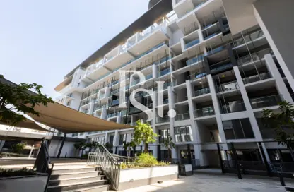 Apartment - 2 Bedrooms - 3 Bathrooms for sale in Oasis 1 - Oasis Residences - Masdar City - Abu Dhabi