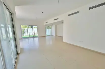 Villa - 5 Bedrooms - 5 Bathrooms for rent in Arabella Townhouses 3 - Arabella Townhouses - Mudon - Dubai