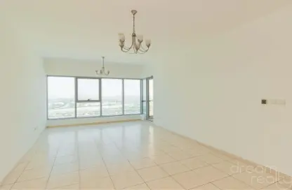 شقة - 2 غرف نوم - 2 حمامات للايجار في سكاي كورتس تاور C - أبراج سكاي كورتس - دبي لاند - دبي