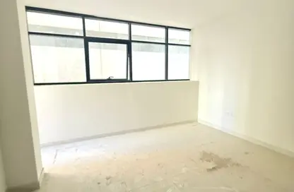 شقة - غرفة نوم - 2 حمامات للايجار في شارع التعاون الجديد - التعاون - الشارقة