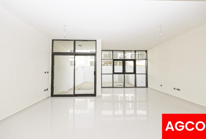 15228301 - Property Main Image