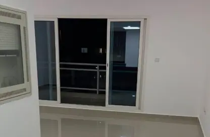 Apartment - 1 Bedroom - 2 Bathrooms for sale in Tower 27 - Al Reef Downtown - Al Reef - Abu Dhabi