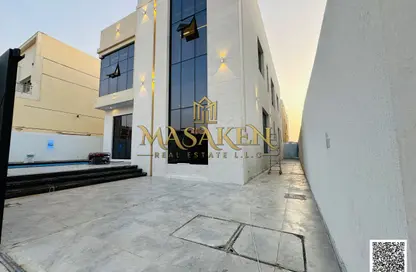 فيلا - 5 غرف نوم - 7 حمامات للبيع في الحليو 2 - الحليو - عجمان