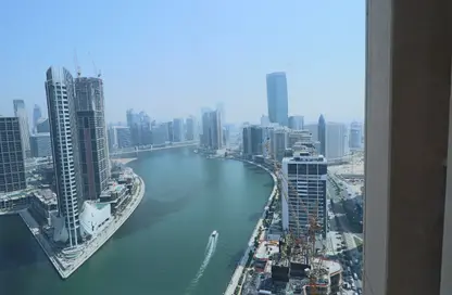 Apartment - 2 Bedrooms - 3 Bathrooms for rent in Churchill Towers - Business Bay - Dubai