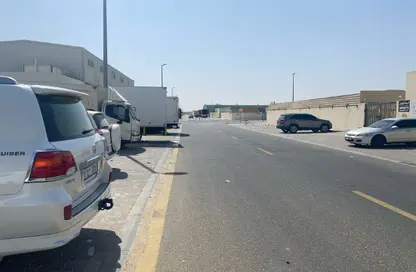 Warehouse - Studio - 1 Bathroom for sale in Al Sajaa Industrial - Al Sajaa - Sharjah