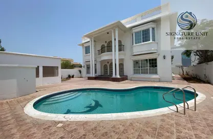 Villa - 5 Bedrooms - 7 Bathrooms for rent in Umm Suqeim 1 - Umm Suqeim - Dubai