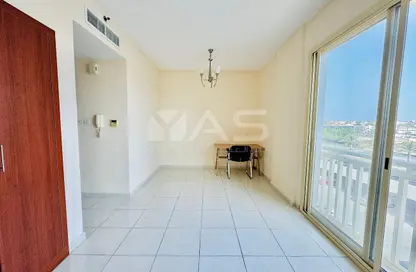 شقة - 1 حمام للايجار في 5B البحيرة - لاجون - ميناء العرب - راس الخيمة - رأس الخيمة