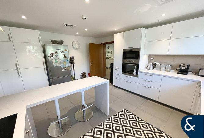14238005 - Property Image 2