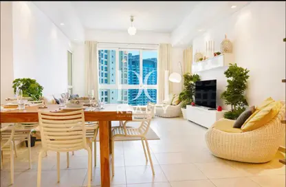 Apartment - 2 Bedrooms - 3 Bathrooms for sale in Marina Residences 2 - Marina Residences - Palm Jumeirah - Dubai