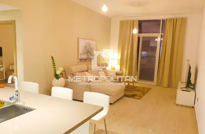 Living / Dining Room image for: Apartment - 1 Bedroom - 1 Bathroom for sale in Studio One - Dubai Marina - Dubai, Image 1