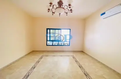 Apartment - 3 Bedrooms - 5 Bathrooms for rent in Shareat Al Mutaredh - Al Mutarad - Al Ain
