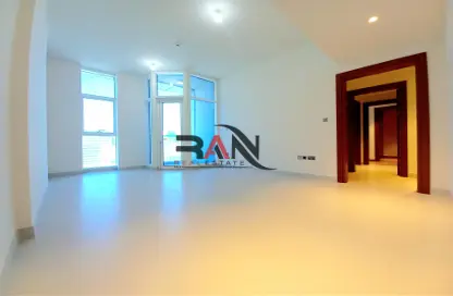Apartment - 2 Bedrooms - 3 Bathrooms for rent in Al Reem Plaza - Electra Street - Abu Dhabi
