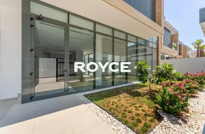 Villa - 5 Bedrooms - 7 Bathrooms for rent in Jumeirah 1 Villas - Jumeirah 1 - Jumeirah - Dubai