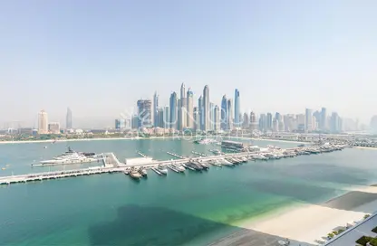 Apartment - 2 Bedrooms - 2 Bathrooms for rent in Palace Beach Residence - EMAAR Beachfront - Dubai Harbour - Dubai