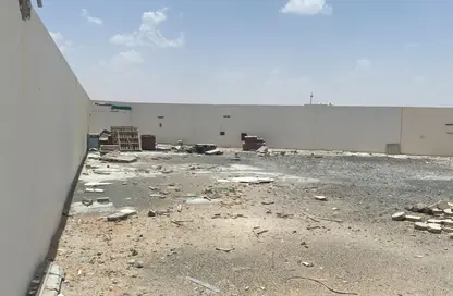 أرض - استوديو للايجار في آلصجعه - الشارقة