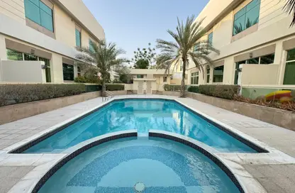 Villa - 5 Bedrooms - 6 Bathrooms for rent in Umm Suqeim 2 Villas - Umm Suqeim 2 - Umm Suqeim - Dubai
