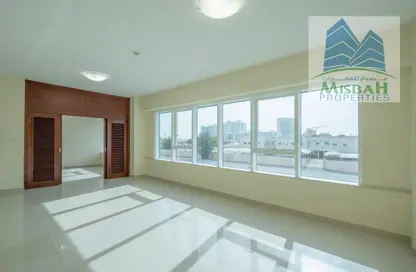 Apartment - 3 Bedrooms - 4 Bathrooms for rent in Al Barsha 1 - Al Barsha - Dubai