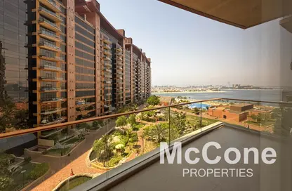 Apartment - 2 Bedrooms - 3 Bathrooms for rent in Emerald - Tiara Residences - Palm Jumeirah - Dubai