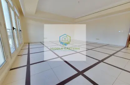 Empty Room image for: Apartment - 4 Bedrooms - 5 Bathrooms for rent in Al Mamoura - Muroor Area - Abu Dhabi, Image 1