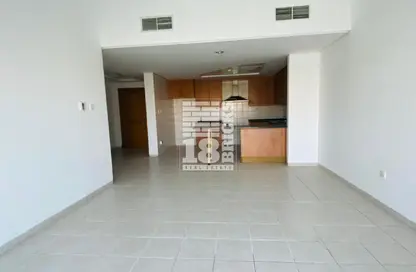 شقة - 2 غرف نوم - 3 حمامات للبيع في المبنى 153 - طراز حديث - ديسكفري غاردنز - دبي شقة - 2 غرف نوم - 3 حمامات للبيع في المبنى 153 - طراز حديث - ديسكفري غاردنز - دبي