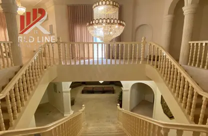 فيلا - 8 غرف نوم - 6 حمامات للبيع في الشهباء - الشارقة