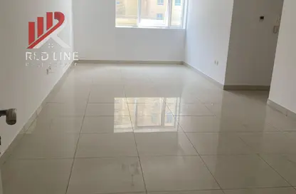 Apartment - 1 Bedroom - 2 Bathrooms for rent in Al Khan - Sharjah