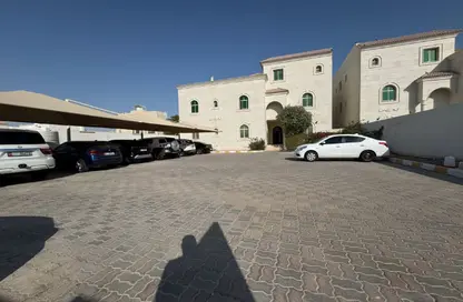 Apartment - 3 Bedrooms - 3 Bathrooms for rent in Shakhbout City - Abu Dhabi