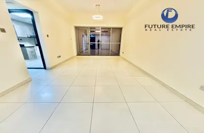 Apartment - 1 Bedroom - 2 Bathrooms for rent in Jumeirah Garden City - Al Satwa - Dubai