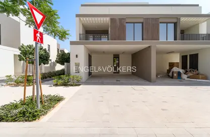 Villa - 4 Bedrooms - 6 Bathrooms for sale in Aura - Tilal Al Ghaf - Dubai