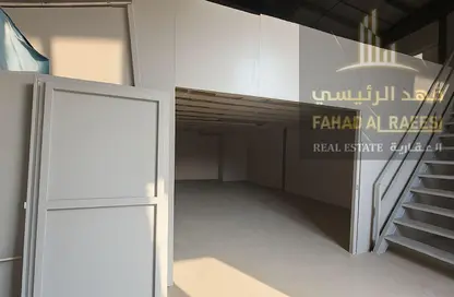 Warehouse - Studio - 1 Bathroom for rent in Umm Al Thuoob - Umm Al Quwain