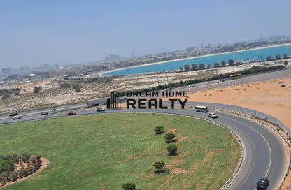 Apartment - 2 Bedrooms - 4 Bathrooms for rent in Al Mamzar - Al Mamzar - Sharjah - Sharjah