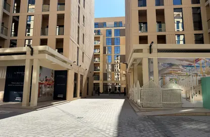 شقة - غرفة نوم - 2 حمامات للبيع في الممشى - مويلح - الشارقة