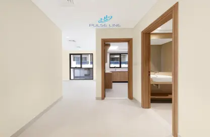Apartment - 2 Bedrooms - 2 Bathrooms for rent in Al Souk Al Kabeer - Bur Dubai - Dubai