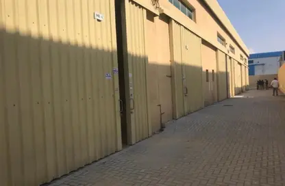 مستودع - استوديو - 3 حمامات للبيع في المنطقة الصناعية - عجمان