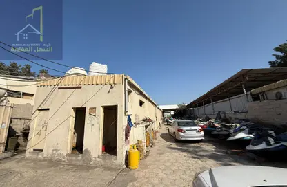 مستودع - استوديو - 8 حمامات للبيع في المنطقة الصناعية رقم 4 - المنطقة الصناعية بالشارقة - الشارقة