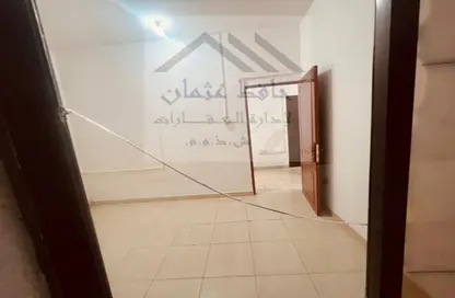 شقة - غرفة نوم - 1 حمام للايجار في المناصير - أبوظبي
