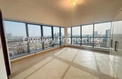 Apartment - 4 Bedrooms - 6 Bathrooms for rent in Al Hamriya Building - Bur Dubai - Dubai