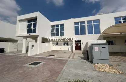 صورة لـ مبنى خارجي فيلا - 3 غرف نوم - 4 حمامات للبيع في جنوسيا - ذا رووتس داماك هيلز 2 - داماك هيلز 2 - دبي ، صورة رقم 1
