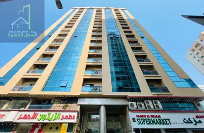 عمارة بالكامل - 8 غرف نوم - 8 حمامات للبيع في المجرة - الشرق - الشارقة