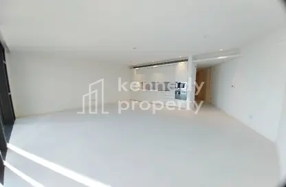 Empty Room image for: Apartment - 2 Bedrooms - 4 Bathrooms for rent in RDK Towers - Najmat Abu Dhabi - Al Reem Island - Abu Dhabi, Image 1