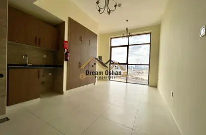 Apartment - Studio - 1 Bathroom for rent in Rose Building - Al Jaddaf - Dubai