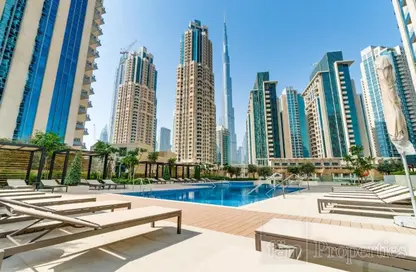 Apartment - 3 Bedrooms - 3 Bathrooms for sale in Vida Residence Downtown - Downtown Dubai - Dubai