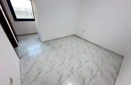 Apartment - Studio - 1 Bathroom for rent in Muroor Area - Abu Dhabi