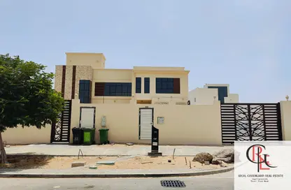 Villa - 5 Bedrooms - 7 Bathrooms for sale in Khalifa City A Villas - Khalifa City A - Khalifa City - Abu Dhabi