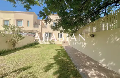 فيلا - 2 غرف نوم - 3 حمامات للايجار في الينابيع 11 - الينابيع - دبي