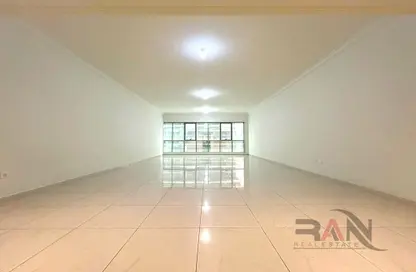 Apartment - 3 Bedrooms - 4 Bathrooms for rent in Al Khubairah Tower - Al Khalidiya - Abu Dhabi